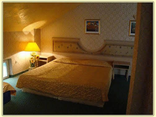 Hotel Dali Plovdiv Kültér fotó