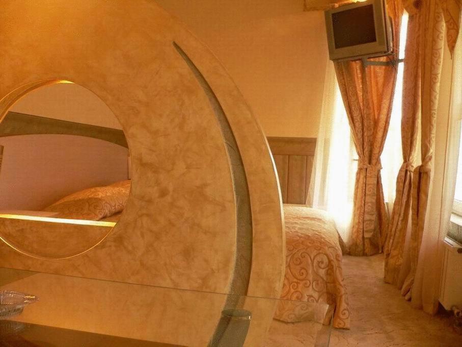 Hotel Dali Plovdiv Szoba fotó